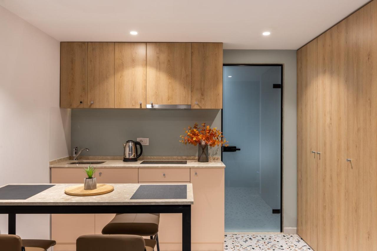 Spa & Pool - Studio Apartments 365 Тирана Экстерьер фото