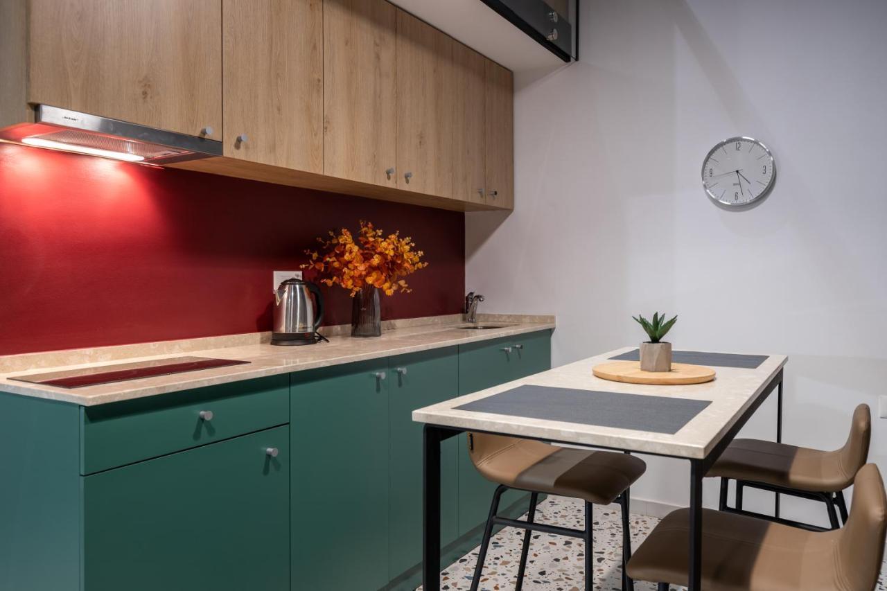 Spa & Pool - Studio Apartments 365 Тирана Экстерьер фото