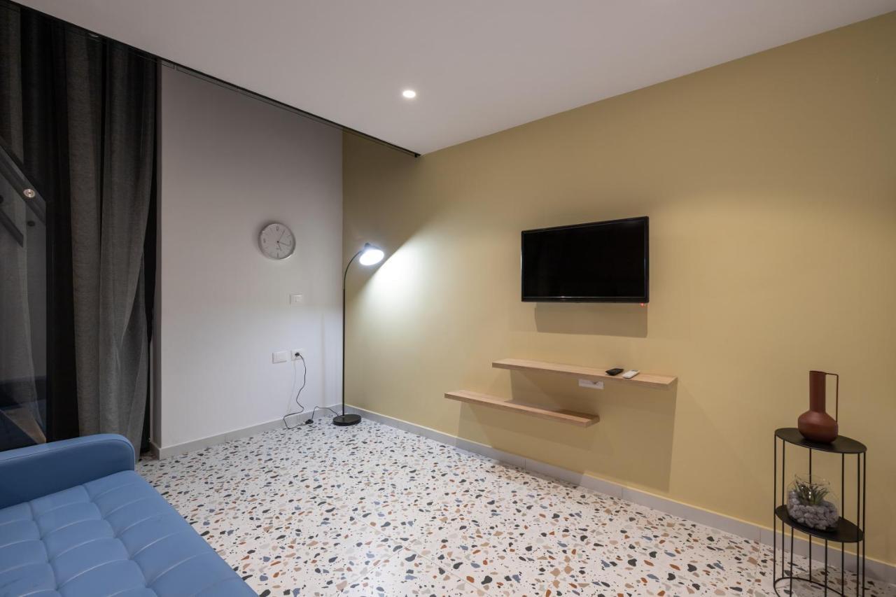 Spa & Pool - Studio Apartments 365 Тирана Экстерьер фото
