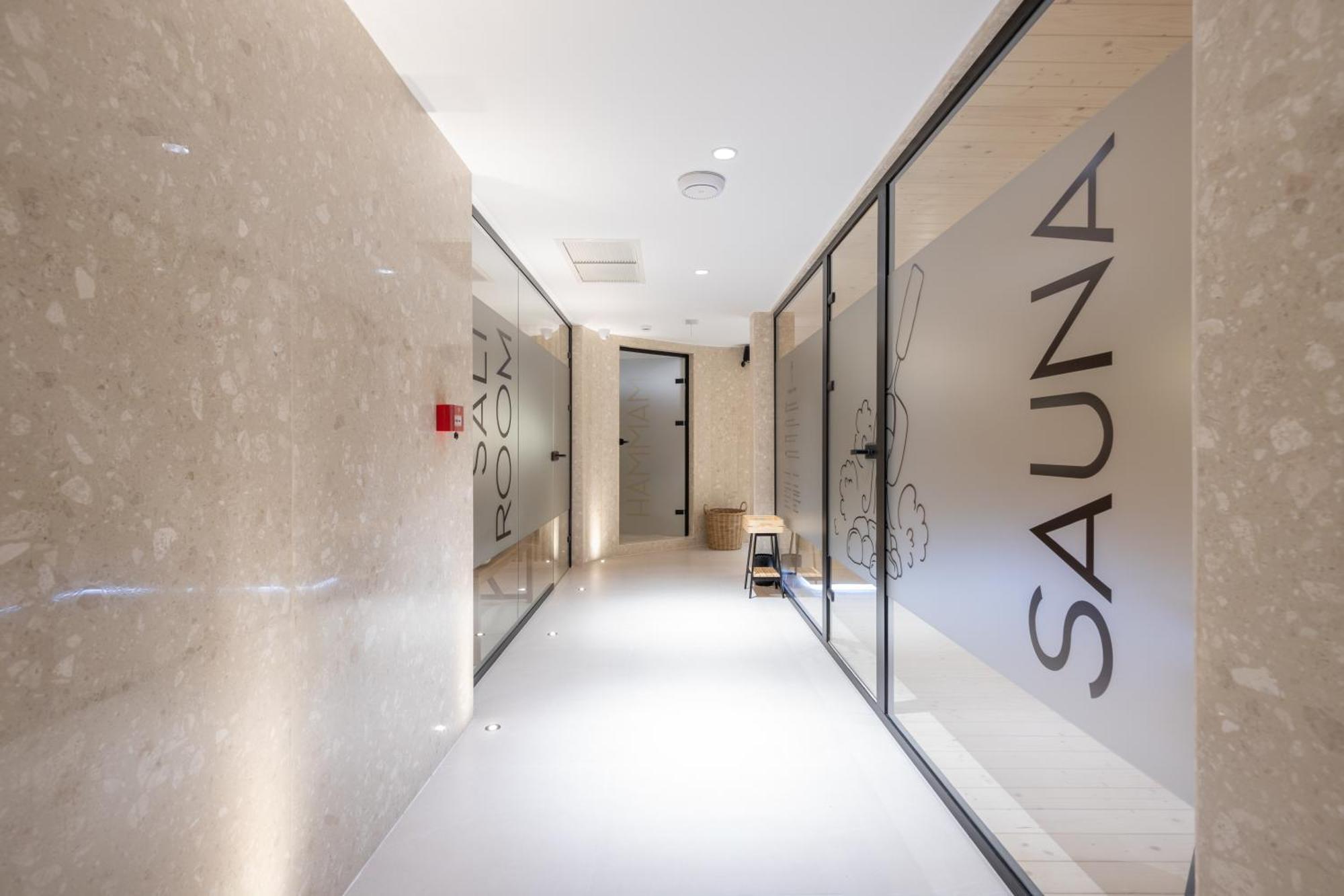 Spa & Pool - Studio Apartments 365 Тирана Экстерьер фото